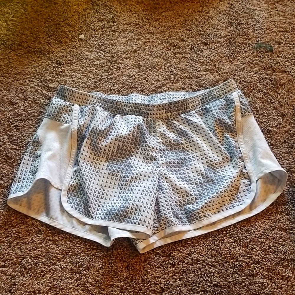 Old navy Active shorts